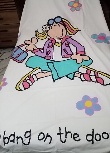 Tek kişilik 1 adet alt carşaf. 
