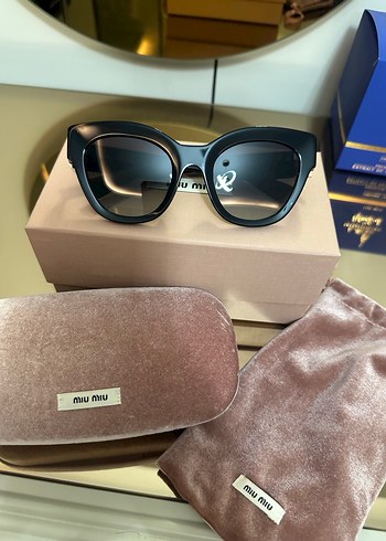 Miumiu Kadın Güneş Gözlüğü - Görsel 3
