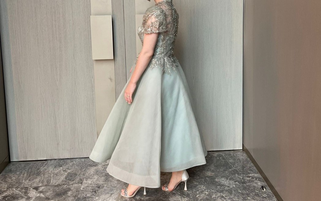 Özel tasarım nişan elbisesi - Görsel 3