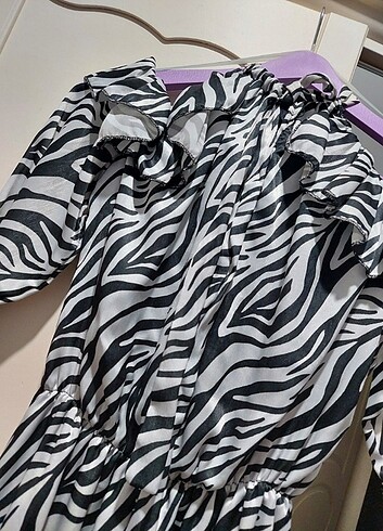 Kısa elbise - Görsel 2