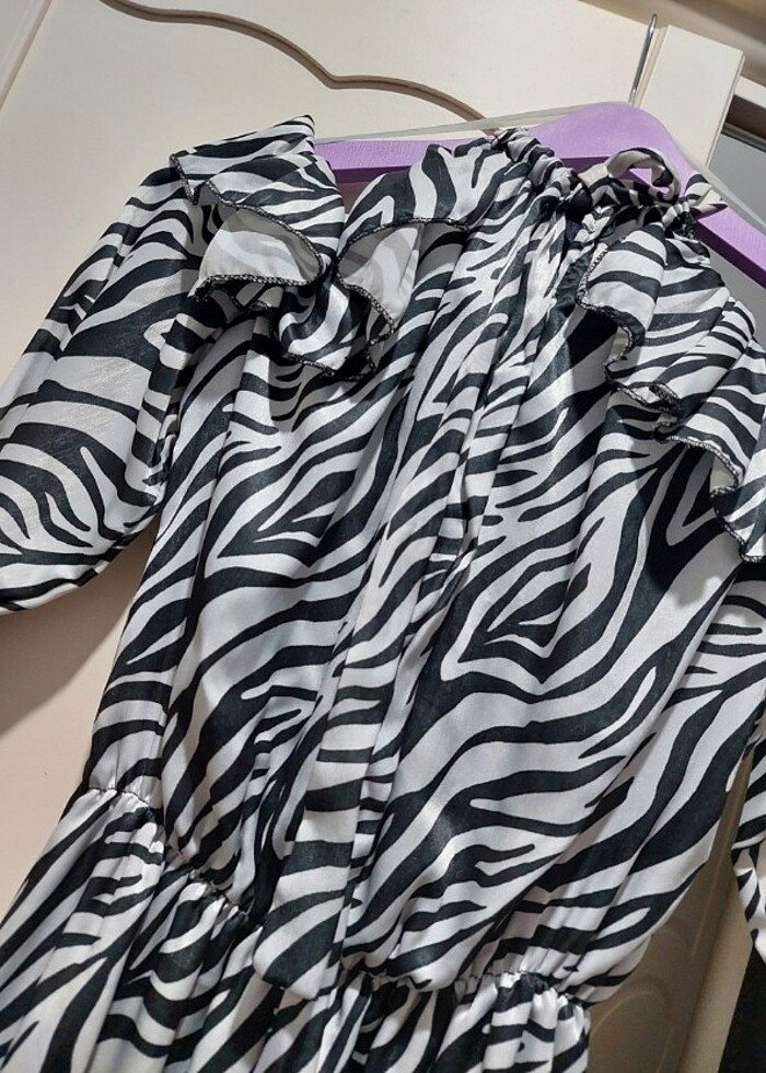 Kısa elbise - Görsel 2