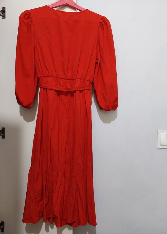 Lc waikiki kırmızı elbise - Görsel 2