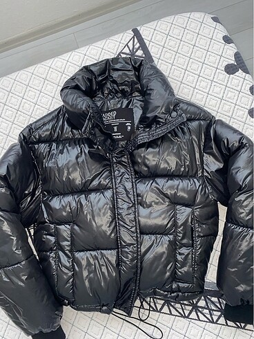 stradivarius parlak sisme mont