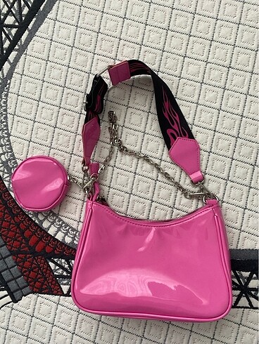  Beden bershka pembe canta