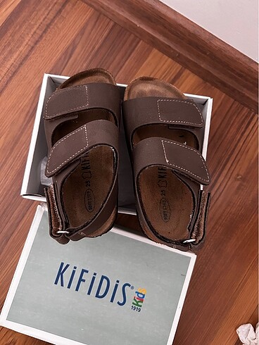25 Beden Kifidis çocuk sandalet