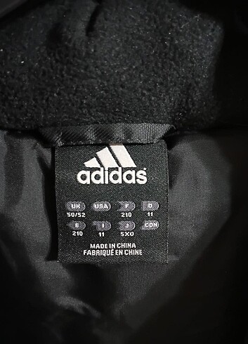 Adidas Orjinal Adidas mont.Çok kaliteli gs Store'dan alınmıstır.