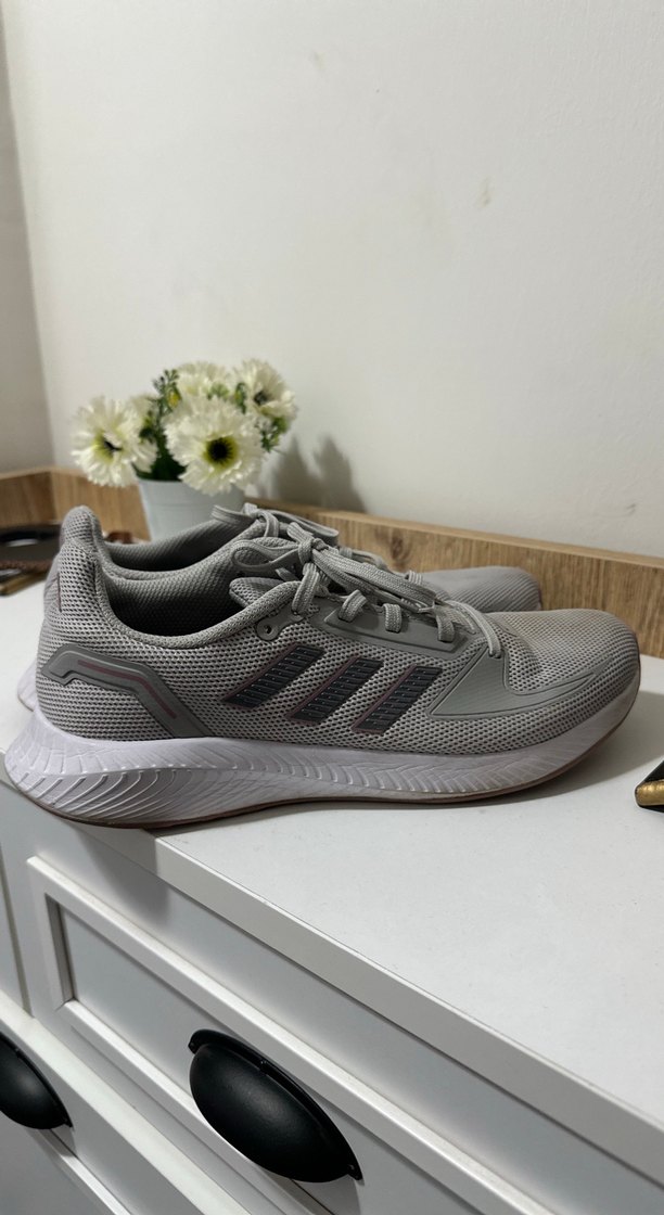 Gri Bağcıklı Kadın Spor Ayakkabı - Görsel 2