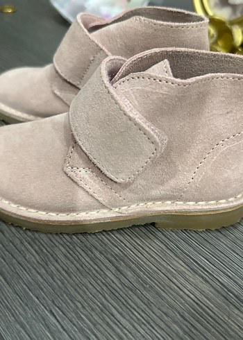 Bej Süet Kız Botu Tokalı - Görsel 2