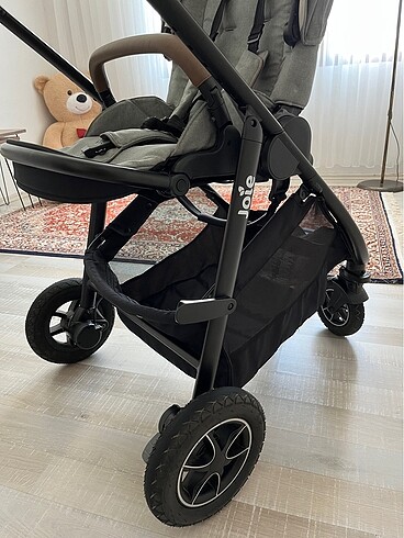 9- 36 kg Beden Joie Versatrax Çift yönlü bebek arabası.