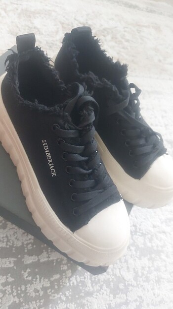 38 Beden Sneaker
