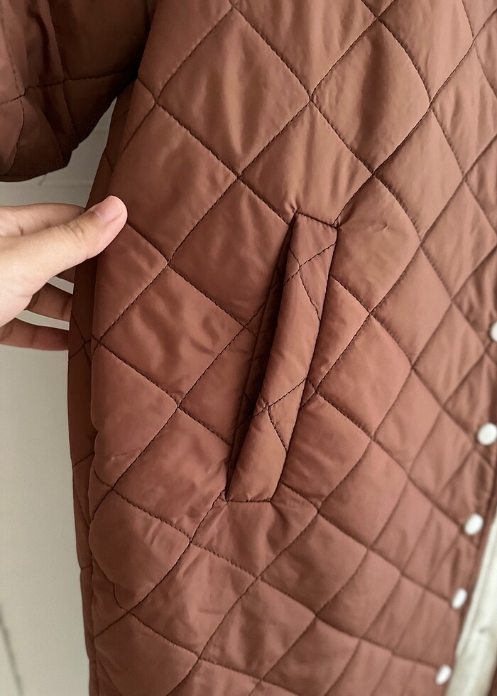 Kapşonlu mevsimlik mont - Görsel 3