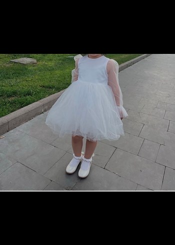 Diğer Uzun Kollu Beyaz Kız Çocuk Elbise