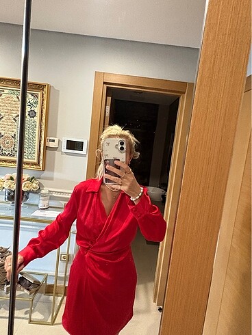 Kırmızı elbise - Görsel 4