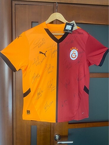 Galatasaray Orjinal takım ıslak imzalı L beden forması.