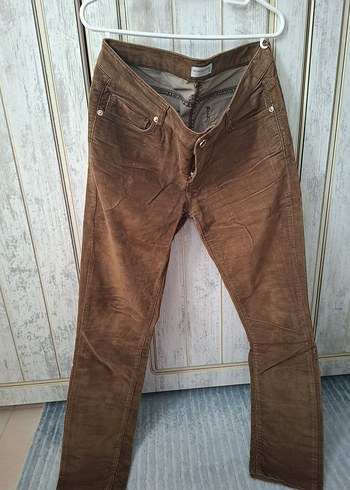 Mudo marka 2 tane  kirmizi ve yesil kadife pantolon - Görsel 7