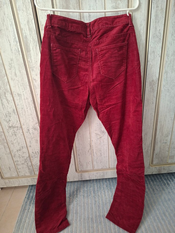 Mudo marka 2 tane  kirmizi ve yesil kadife pantolon - Görsel 4