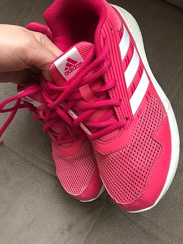 37 Beden pembe Renk Adidas ayakkabı