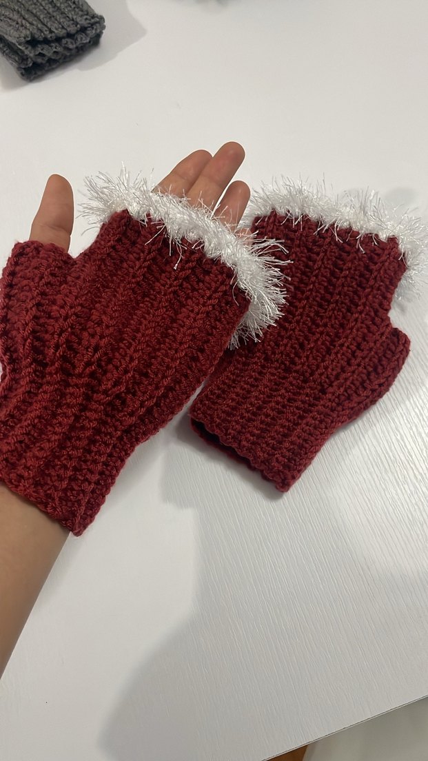 Bej Örgü Parmaksız Kadın Eldiveni - Görsel 2