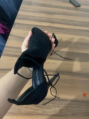 37 Beden siyah Renk Topuklu ayakkabi