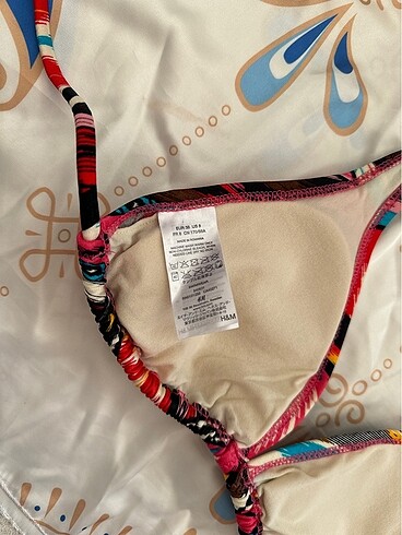 38 Beden Bikini Üstü