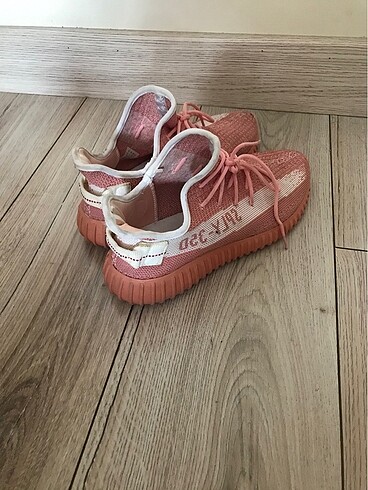 39 Beden Adidas spor ayakkabı