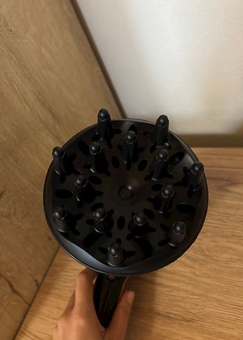  Beden Grundig Saç Kurutma Makinesi