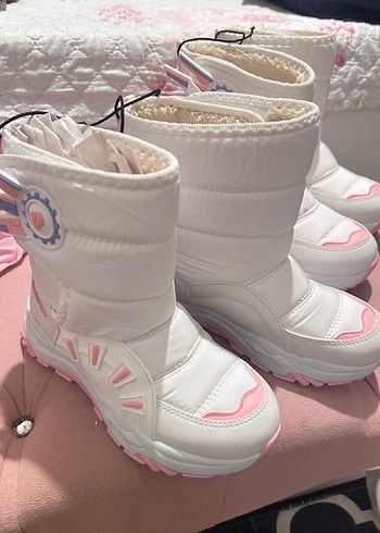 Sıfır Kız Çocuk Nakışlı Cırtlı Kar Botu - Görsel 4