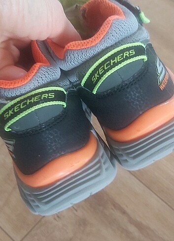 33 Beden çeşitli Renk Skechers su gecirmez kışlık cocuk bot 33