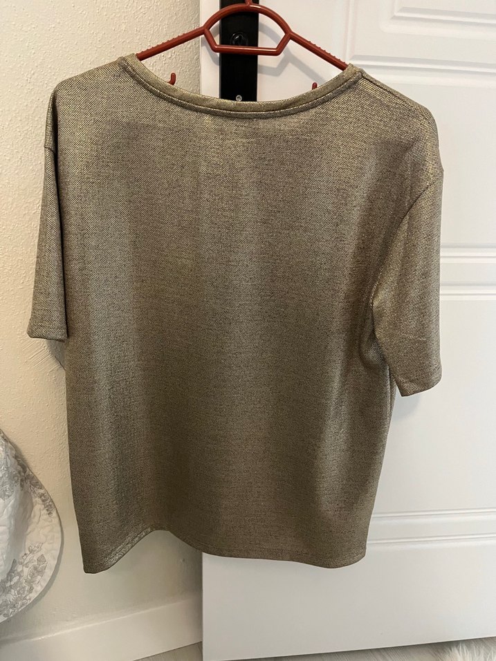 Gold parlak tshirt - Görsel 2