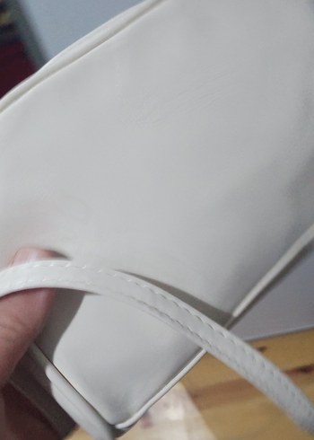 Beyaz Deri Fermuarlı Kadın Çantası çapraz zarif - Görsel 2