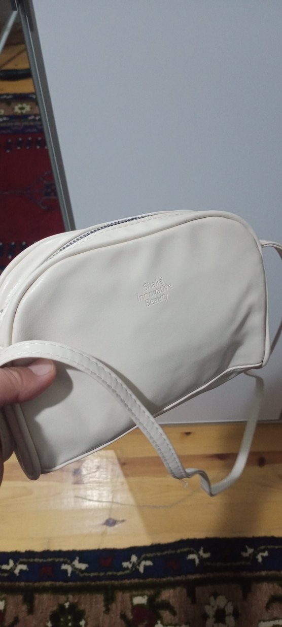 Beyaz Deri Fermuarlı Kadın Çantası çapraz zarif - Görsel 4