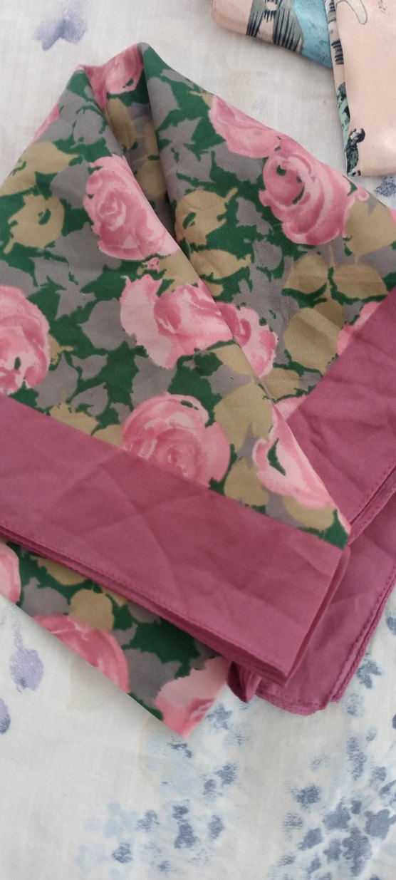 Pembe çiçekli Kadın Fular - Görsel 5