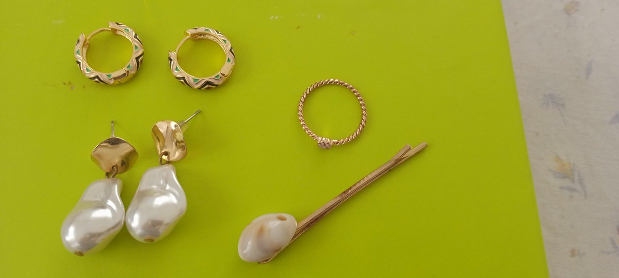 Desenli Altın Renkli Boncuklu  küpe yüzük - Görsel 3