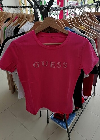 Guess tişört 