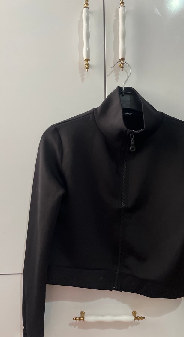 Siyah Fermuarlı Yüksek Yakalı Kadın Ceketi - Görsel 2