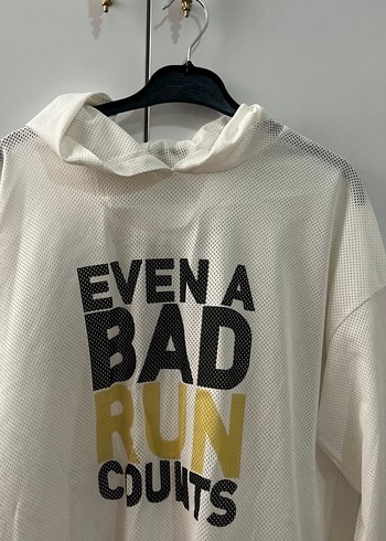 Beyaz Zincir Detaylı Kadın Sweatshirt - Görsel 3