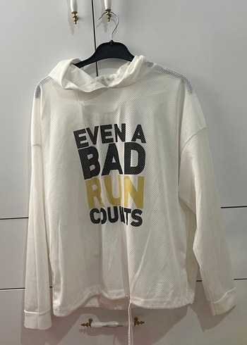 Beyaz Zincir Detaylı Kadın Sweatshirt - Görsel 2