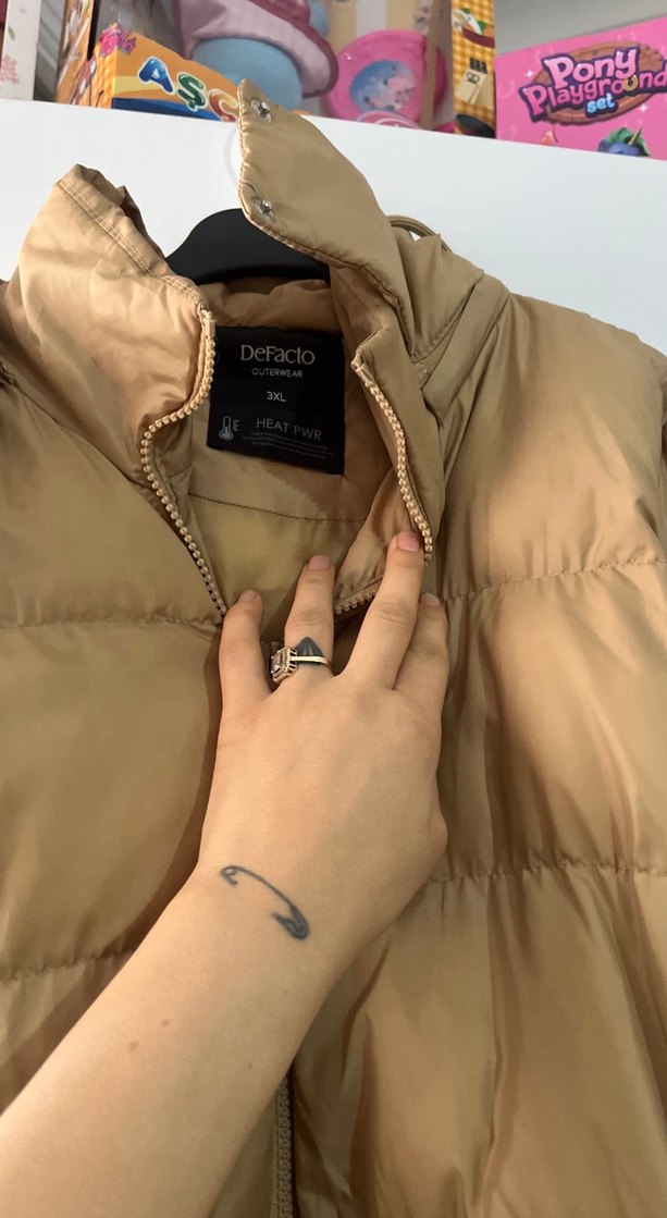 Bej Düğmeli Midi Kadın Kışlık Mont - Görsel 4