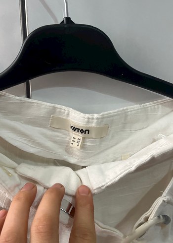 Beyaz Kemerli Keten Mini Şort - Görsel 4