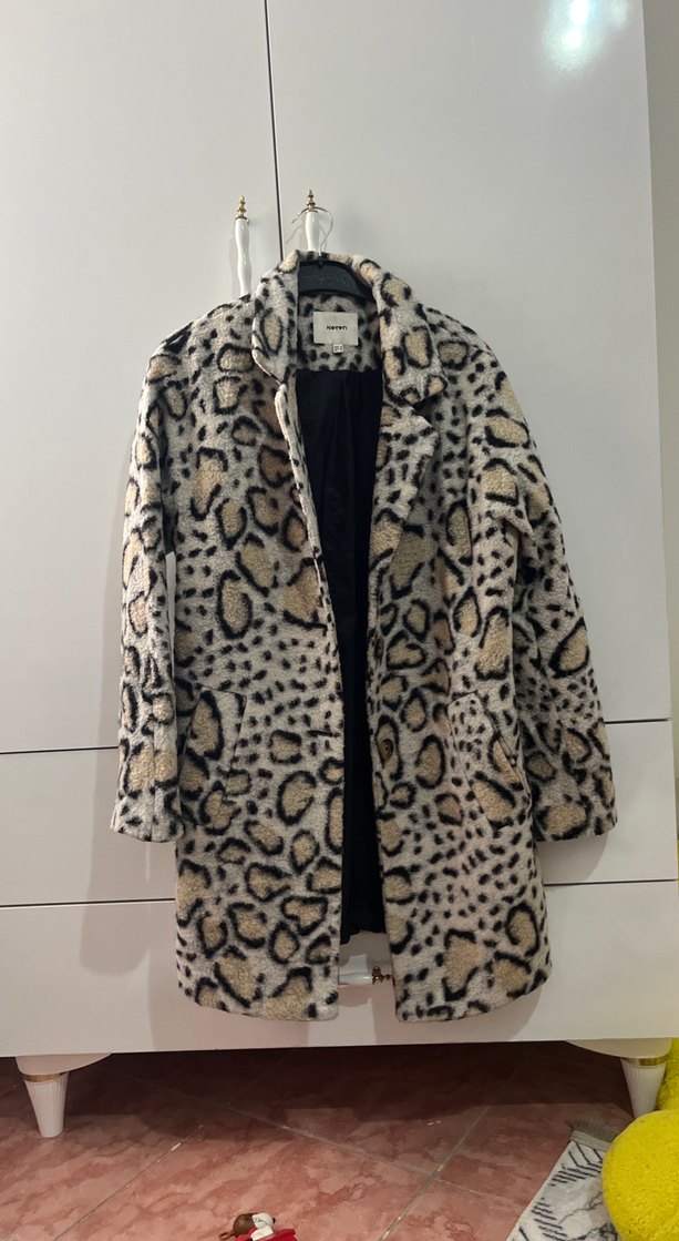 Gri Leopar Desenli Kadın Midi Peluş Mont - Görsel 2