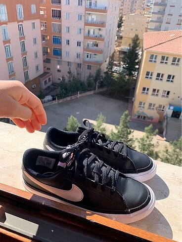 36,5 Beden siyah Renk Orjinal Nike