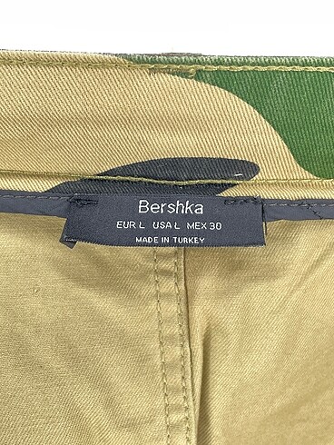 l Beden çeşitli Renk Bershka Mini Etek %70 İndirimli.