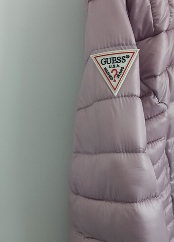 l Beden Guess mont