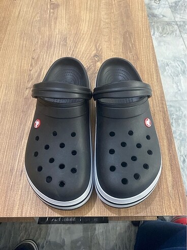 Crocs terlik