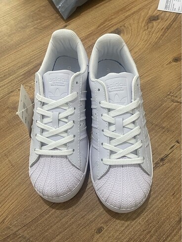 Adidas süperstar