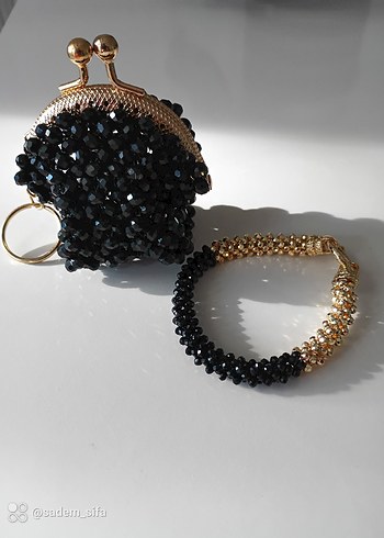 Altın ve Siyah Boncuklu Bileklik - Görsel 2