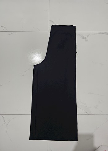 Kadın Siyah Midi Kumaş Pantolon - Görsel 2