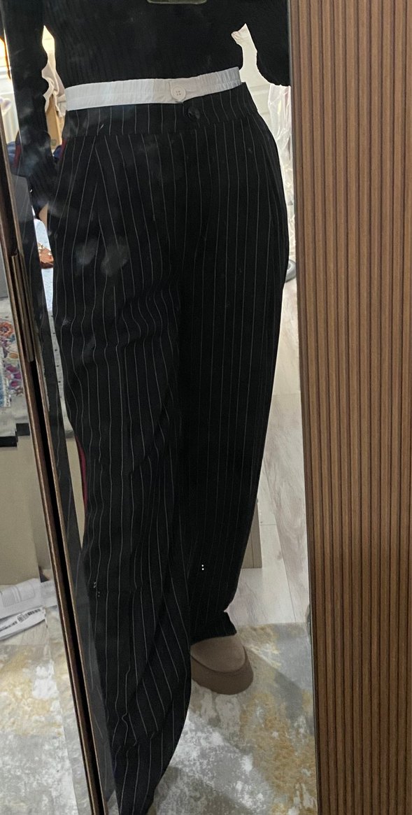 Kadın Siyah Pilili Kumaş Pantolon - Görsel 3