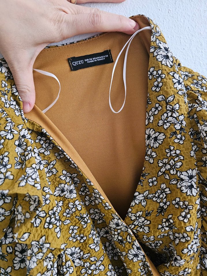 Sarı Yılan Desenli V Yaka Mini Elbise - Görsel 4