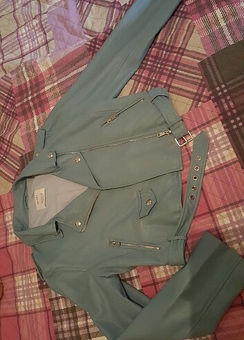 Bershka Mavi Deri Crop Ceket